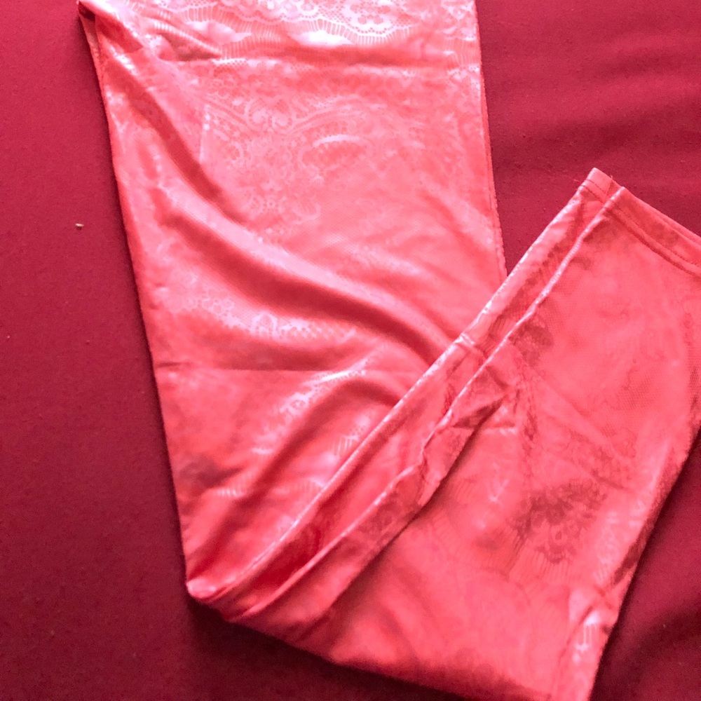 Orange/pink tights